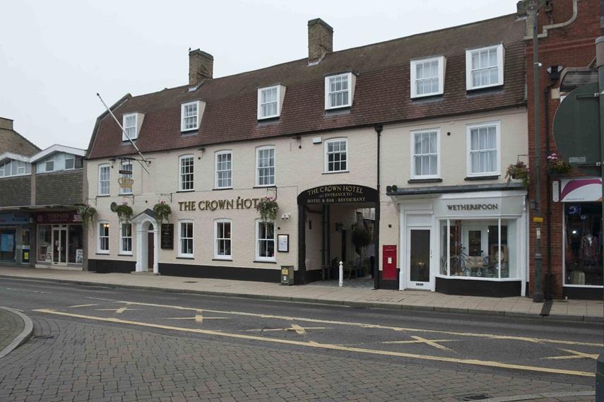 The Crown Hotel Wetherspoon Biggleswade Exterior photo